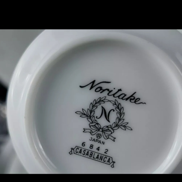 Vintage noritake dishware set - Picture 3 of 10